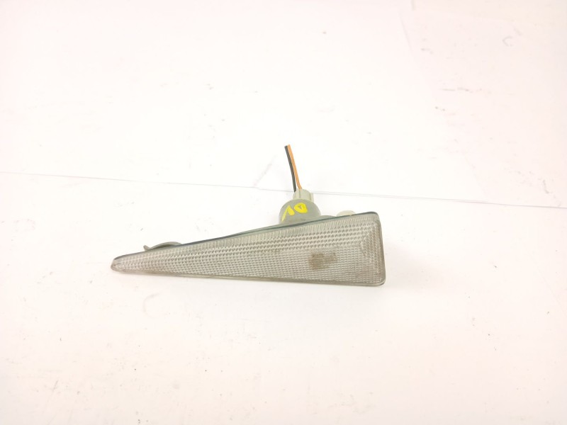 Recambio de piloto lateral izquierdo para renault scenic ii 1.5 dci diesel referencia OEM IAM   