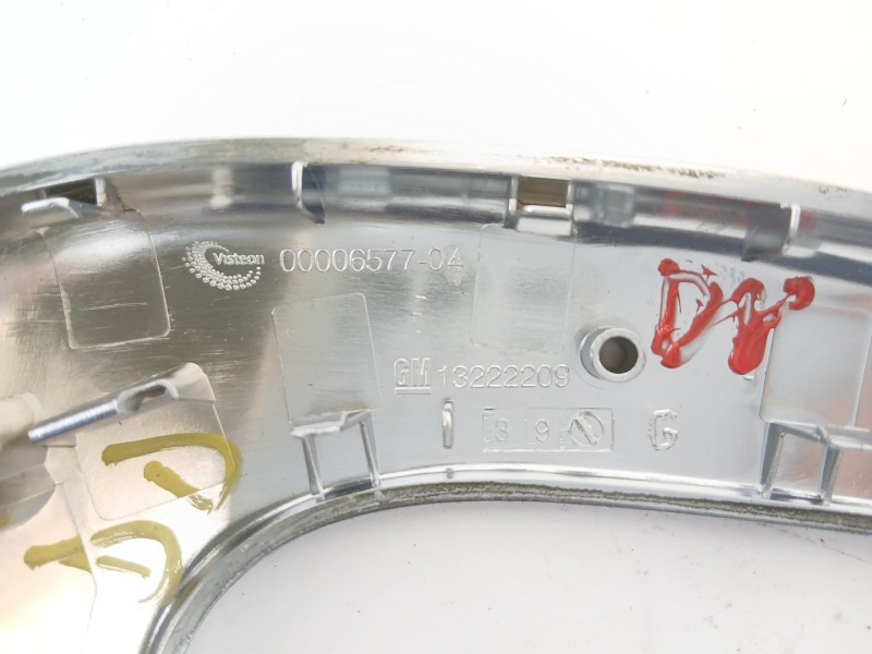 Recambio de moldura para opel insignia berlina edition referencia OEM IAM 13222209  