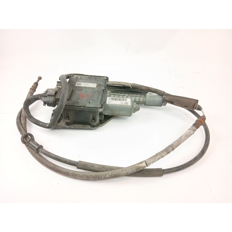 Recambio de freno de mano electrico para opel insignia berlina edition referencia OEM IAM 13310023  