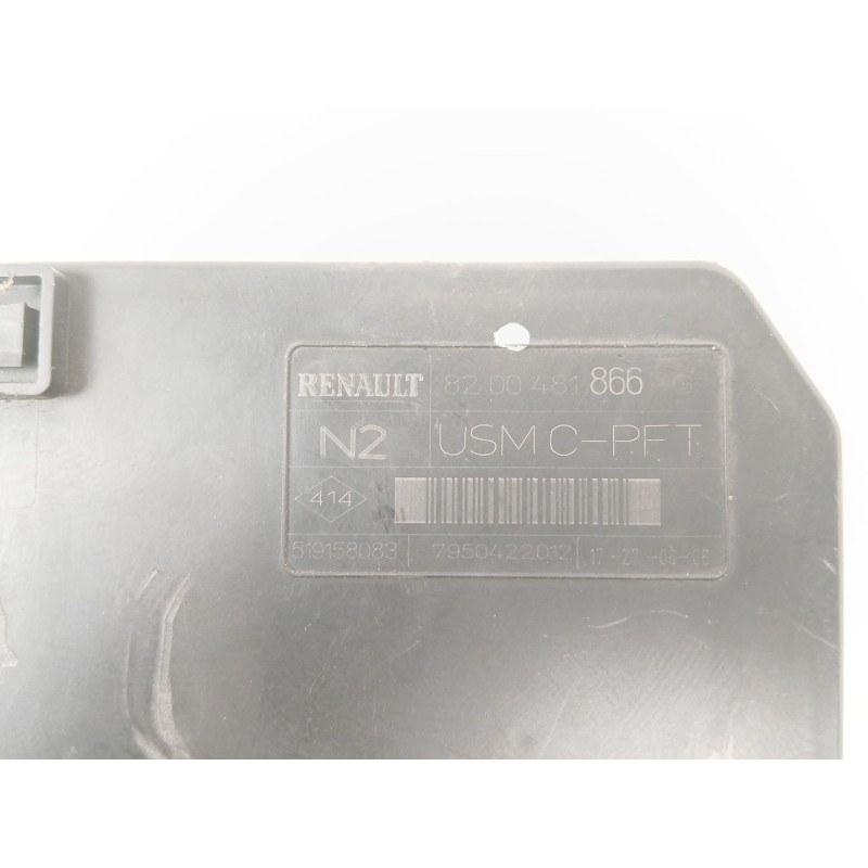 Recambio de caja reles / fusibles para renault grand scénic ii (jm0/1_) 1.9 dci (jm14) referencia OEM IAM 8200481  