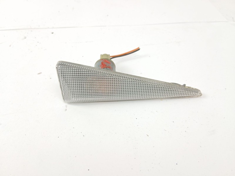 Recambio de piloto lateral izquierdo para renault megane ii sedán (lm0/1_) 1.9 dci (lm0g, lm1g, lm2c) referencia OEM IAM 0215100
