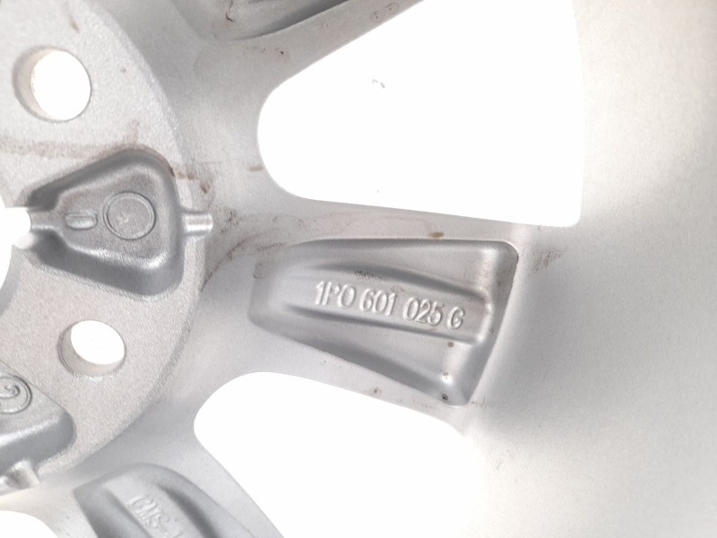 Recambio de llanta para  referencia OEM IAM 1P0601025G65Jx16H2ET50  