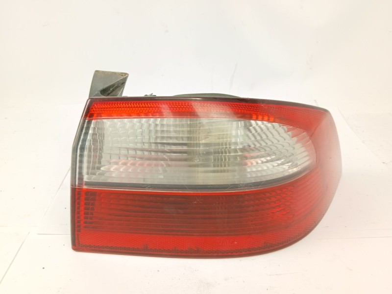 Recambio de piloto trasero derecho para renault laguna ii (bg0) authentique referencia OEM IAM 8200002474  
