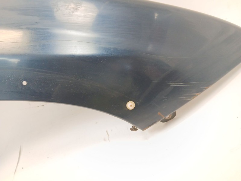 Recambio de aleta delantera derecha para ssangyong musso 2.9 tdi grand lux referencia OEM IAM   