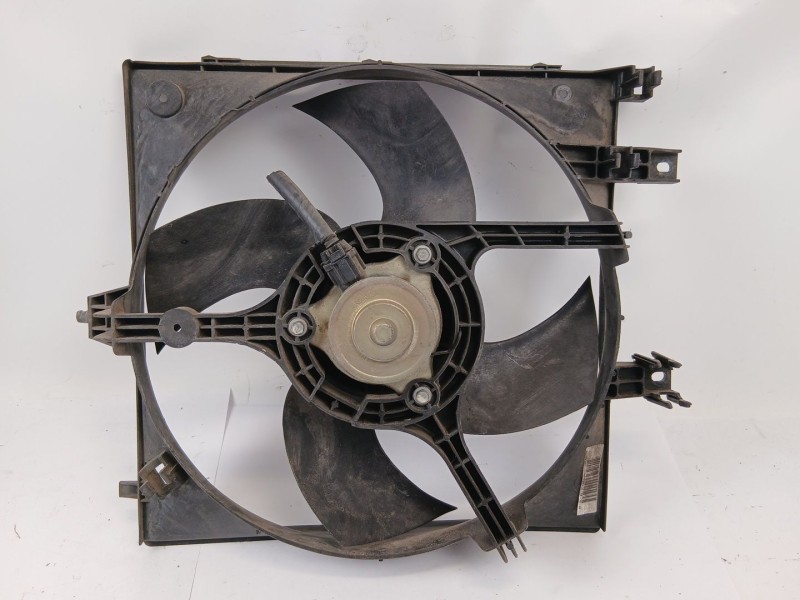 Recambio de electroventilador para nissan primera berlina (p11) 1.8 16v cat referencia OEM IAM 8240196  