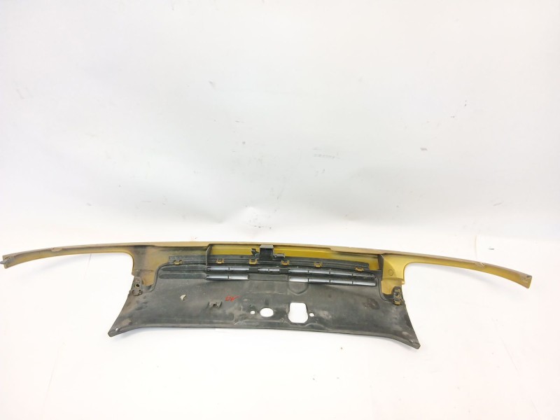 Recambio de rejilla delantera para renault clio ii (bb_, cb_) 1.9 d (b/cb0e, bb0j) referencia OEM IAM 7700418611  