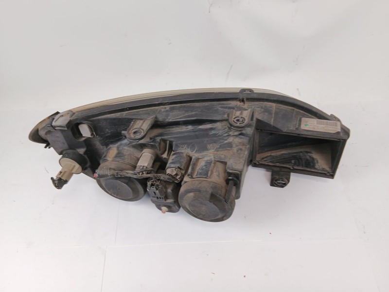 Recambio de faro izquierdo para nissan primera berlina (p11) 1.8 16v cat referencia OEM IAM 89003044  