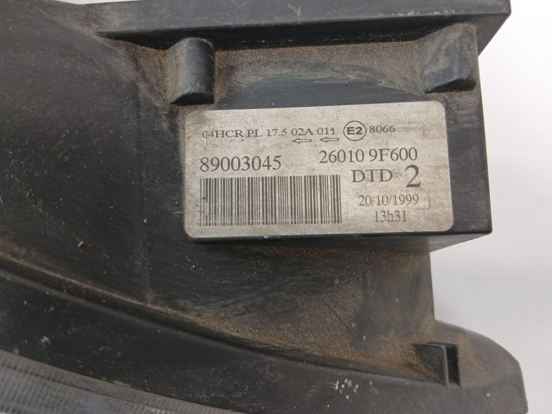 Recambio de faro derecho para nissan primera berlina (p11) 1.8 16v cat referencia OEM IAM 89003045  