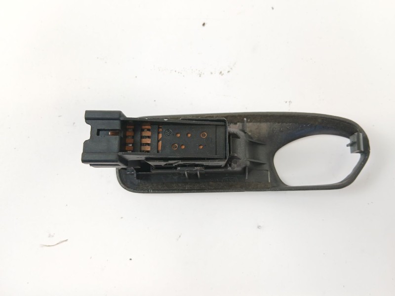 Recambio de mando elevalunas delantero derecho para nissan primera berlina (p11) 1.8 16v cat referencia OEM IAM   