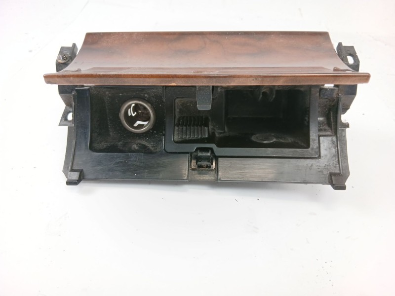 Recambio de cenicero para ssangyong musso 2.9 tdi grand lux referencia OEM IAM 7794105401  