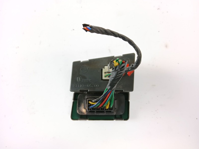 Recambio de warning para ssangyong musso 2.9 tdi grand lux referencia OEM IAM 8111005700  