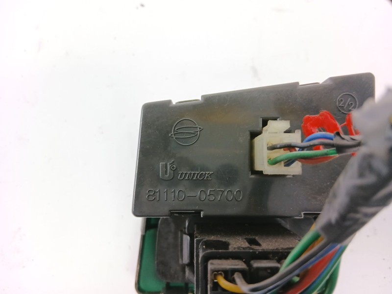 Recambio de warning para ssangyong musso 2.9 tdi grand lux referencia OEM IAM 8111005700  