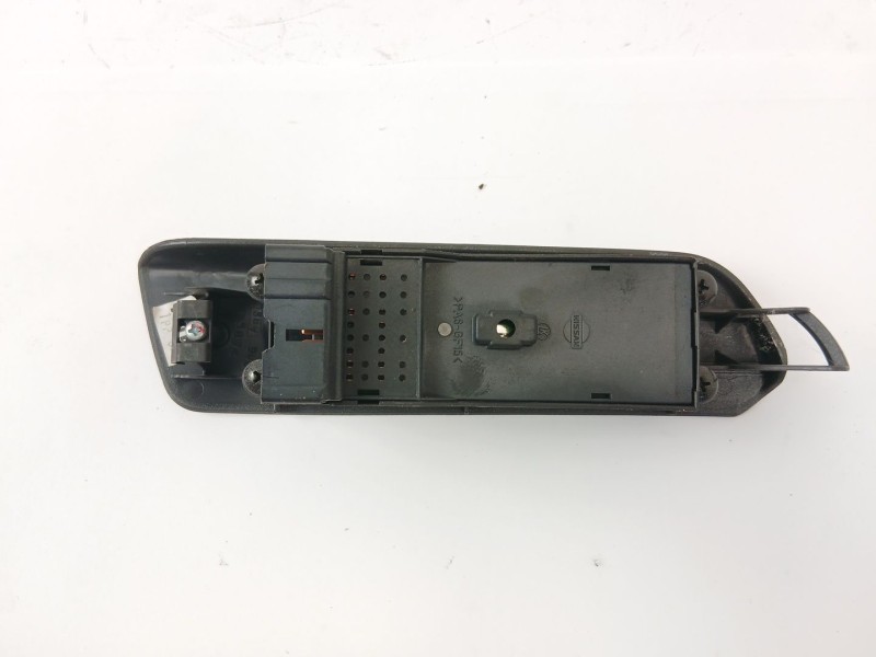 Recambio de mando elevalunas delantero izquierdo para nissan primera berlina (p11) 1.8 16v cat referencia OEM IAM   