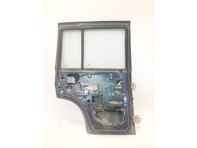 Recambio de puerta trasera izquierda para ssangyong musso 2.9 tdi grand lux referencia OEM IAM   