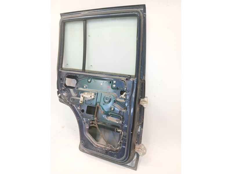 Recambio de puerta trasera izquierda para ssangyong musso 2.9 tdi grand lux referencia OEM IAM   