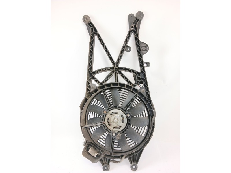 Recambio de electroventilador para opel meriva 1.7 16v cdti referencia OEM IAM 8240458  