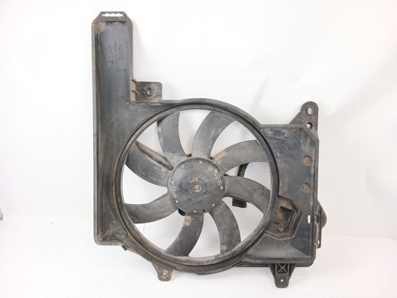 Recambio de electroventilador para opel meriva 1.7 16v cdti referencia OEM IAM 8240457  