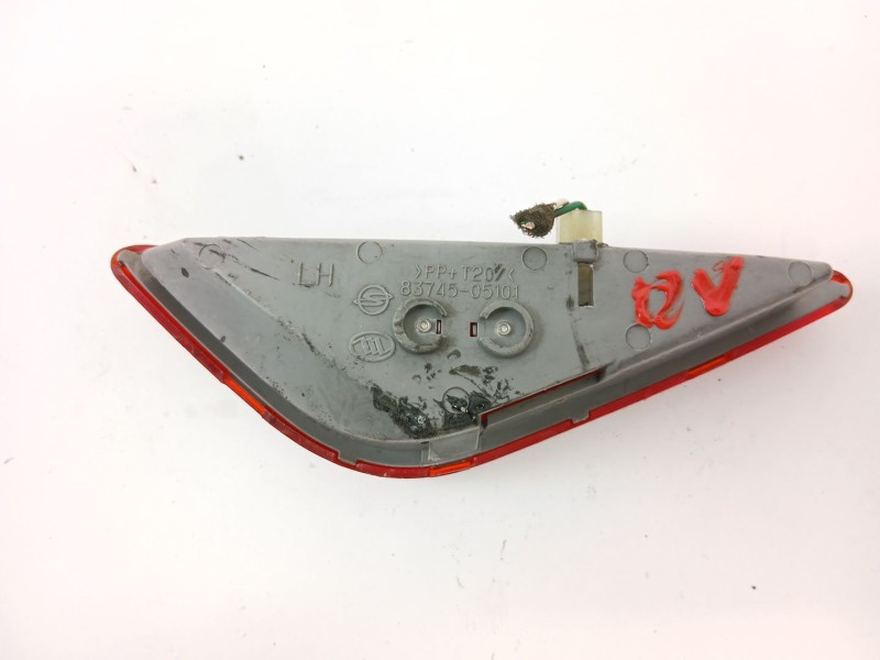 Recambio de luz interior para ssangyong musso 2.9 tdi grand lux referencia OEM IAM 8374505101  