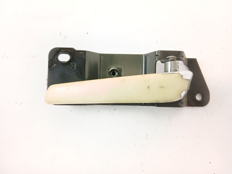 Recambio de maneta interior delantera derecha para ssangyong musso 2.9 tdi grand lux referencia OEM IAM   