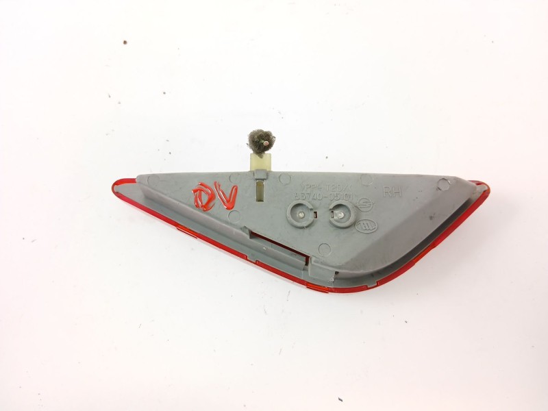 Recambio de luz interior para ssangyong musso 2.9 tdi grand lux referencia OEM IAM 8374005101  