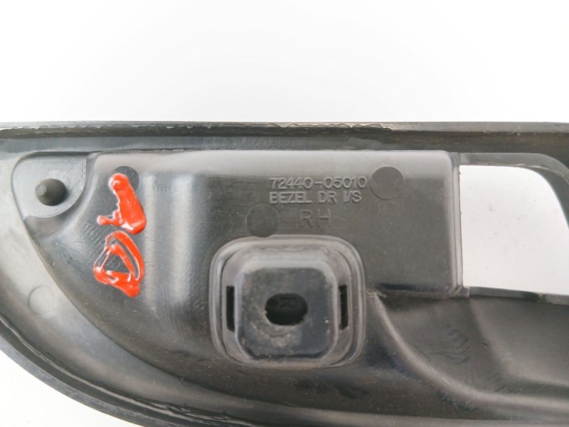 Recambio de moldura para ssangyong musso 2.9 tdi grand lux referencia OEM IAM 7244005010  