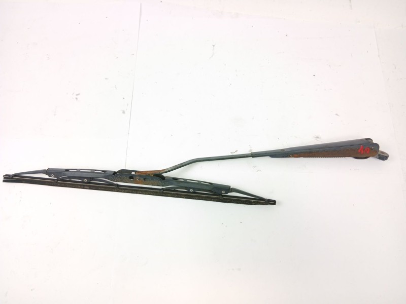Recambio de brazo limpia trasero para ssangyong musso 2.9 tdi grand lux referencia OEM IAM   