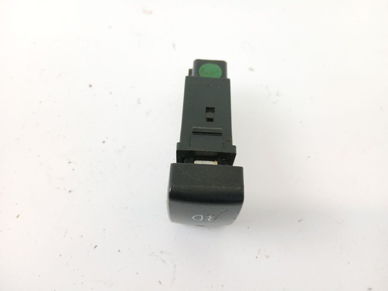 Recambio de boton antiniebla para ssangyong musso 2.9 tdi grand lux referencia OEM IAM   