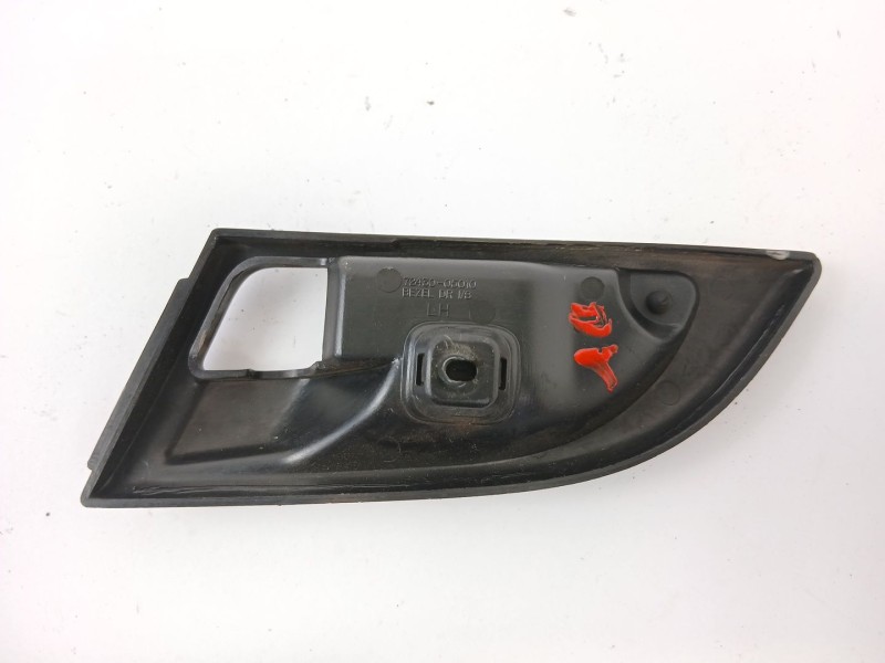 Recambio de moldura para ssangyong musso 2.9 tdi grand lux referencia OEM IAM 7243005010  