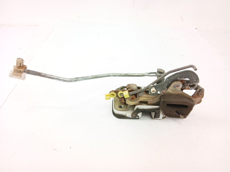 Recambio de cerradura puerta trasera izquierda para ssangyong musso 2.9 tdi grand lux referencia OEM IAM   