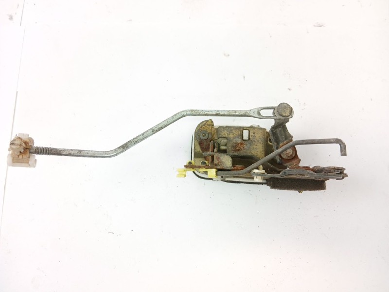 Recambio de cerradura puerta trasera izquierda para ssangyong musso 2.9 tdi grand lux referencia OEM IAM   