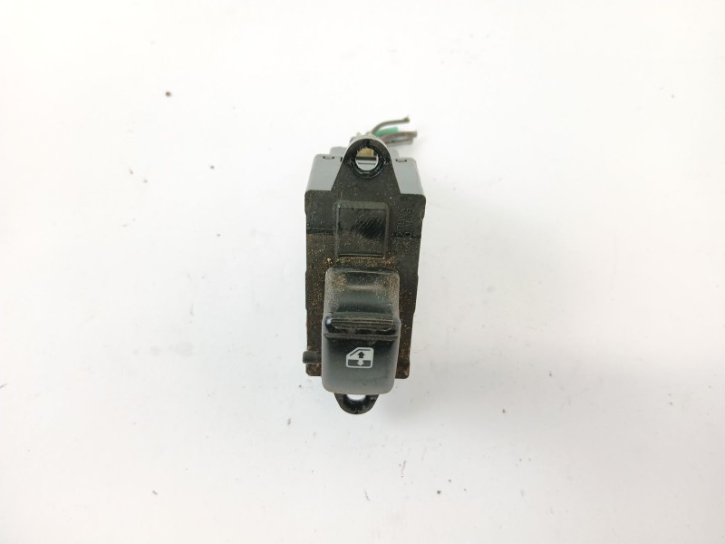 Recambio de mando elevalunas trasero derecho para ssangyong musso 2.9 tdi grand lux referencia OEM IAM 96190777  
