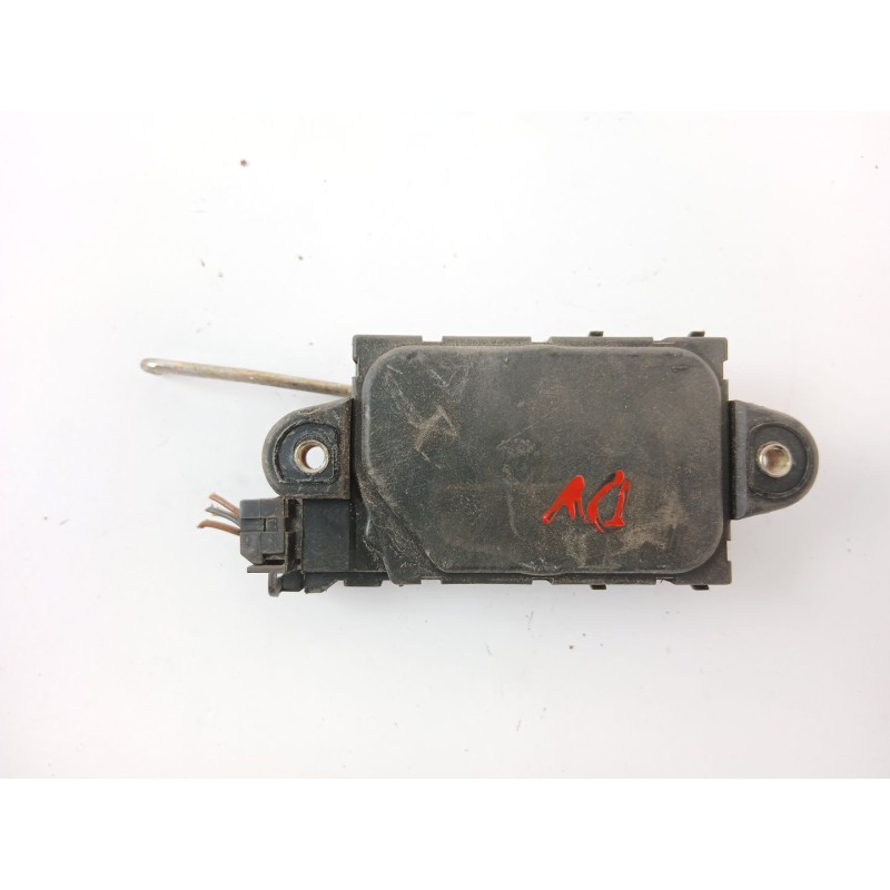 Recambio de motor cierre centralizado trasero derecho para ssangyong musso 2.9 tdi grand lux referencia OEM IAM   