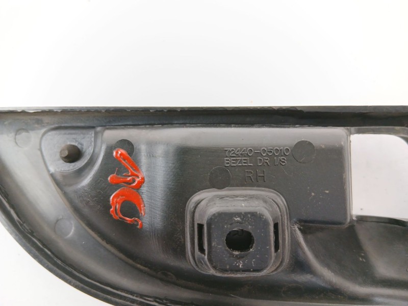 Recambio de moldura para ssangyong musso 2.9 tdi grand lux referencia OEM IAM 7244005010  