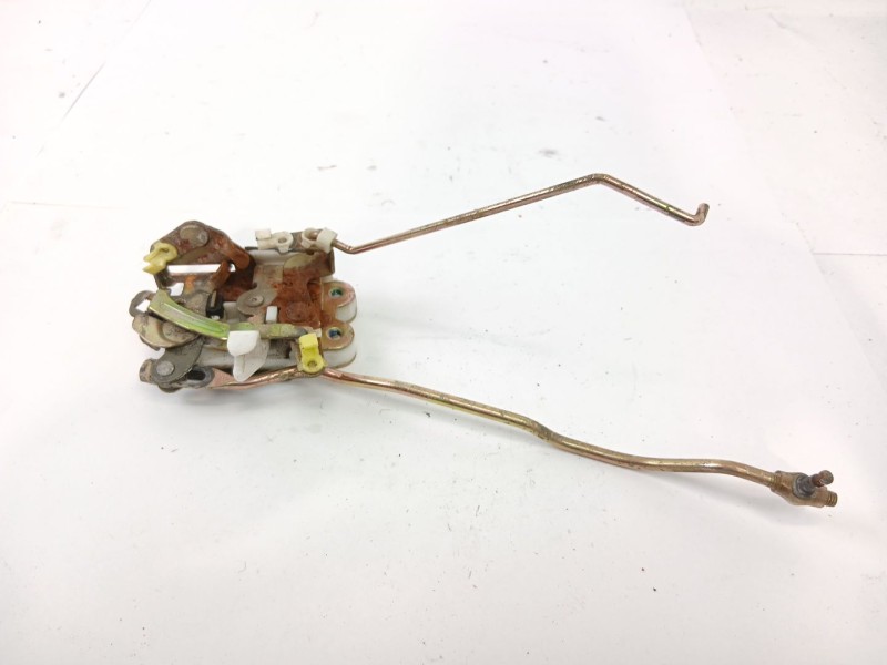 Recambio de cerradura puerta delantera derecha para ssangyong musso 2.9 tdi grand lux referencia OEM IAM   