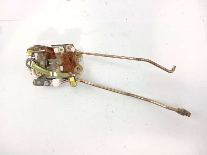 Recambio de cerradura puerta delantera derecha para ssangyong musso 2.9 tdi grand lux referencia OEM IAM   