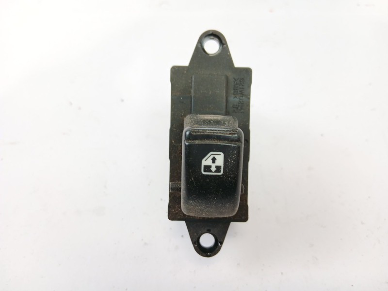 Recambio de mando elevalunas delantero derecho para ssangyong musso 2.9 tdi grand lux referencia OEM IAM 96190777  
