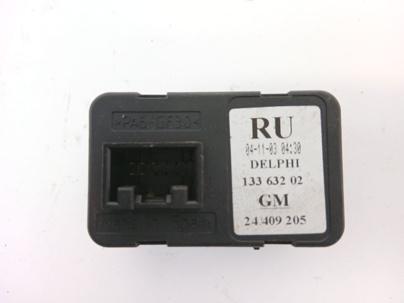 Recambio de mando elevalunas delantero izquierdo para opel meriva 1.7 16v cdti referencia OEM IAM 13363202  