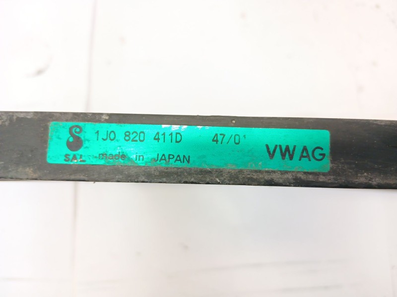 Recambio de radiador calefaccion / aire acondicionado para volkswagen golf iv berlina (1j1) 1.6 16v referencia OEM IAM 1J0820411