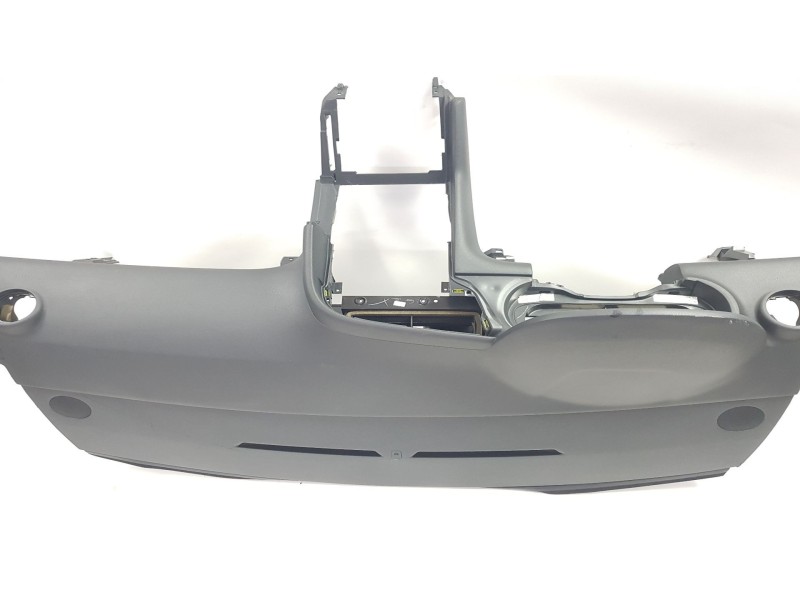 Recambio de salpicadero para peugeot 3008 1.6 hdi fap referencia OEM IAM 9685481677 9685506177 