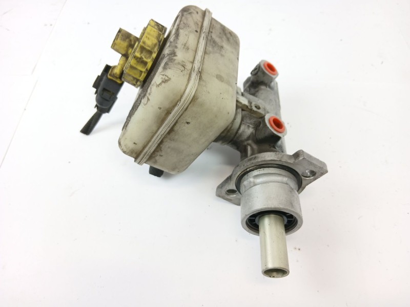 Recambio de bomba freno para seat leon (1m1) 1.9 tdi referencia OEM IAM 21027099  