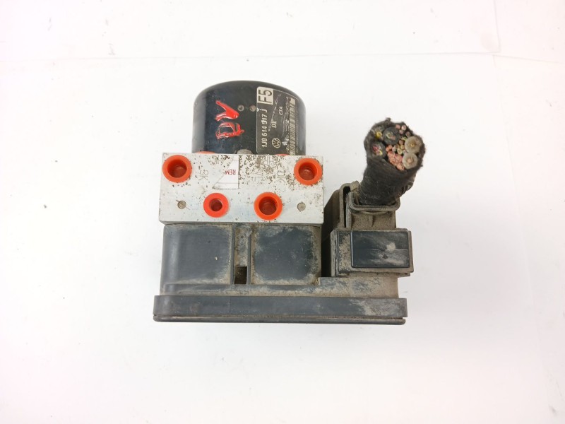 Recambio de abs para volkswagen golf iv berlina (1j1) 1.6 16v referencia OEM IAM 1J0614517  