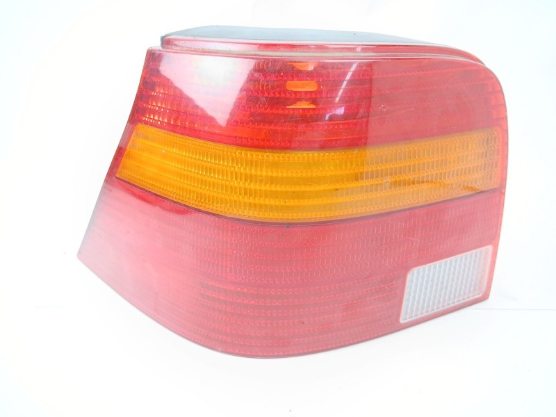 Recambio de piloto trasero izquierdo para volkswagen golf iv berlina (1j1) 1.6 16v referencia OEM IAM 37750719  
