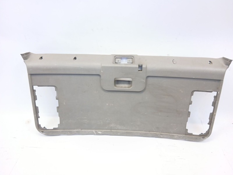 Recambio de guarnecido porton trasero para ssangyong musso 2.9 tdi grand lux referencia OEM IAM   