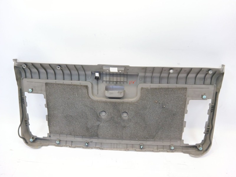 Recambio de guarnecido porton trasero para ssangyong musso 2.9 tdi grand lux referencia OEM IAM   