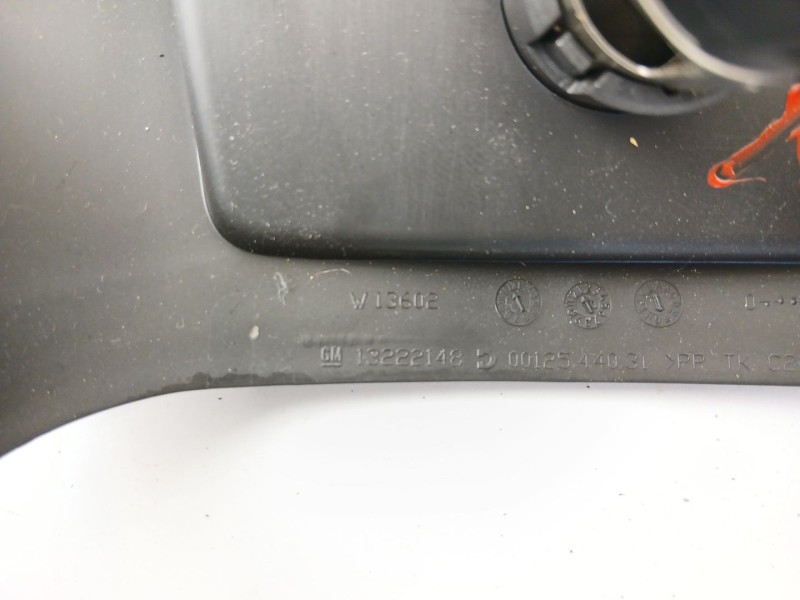 Recambio de moldura para opel insignia berlina edition referencia OEM IAM 13222148  