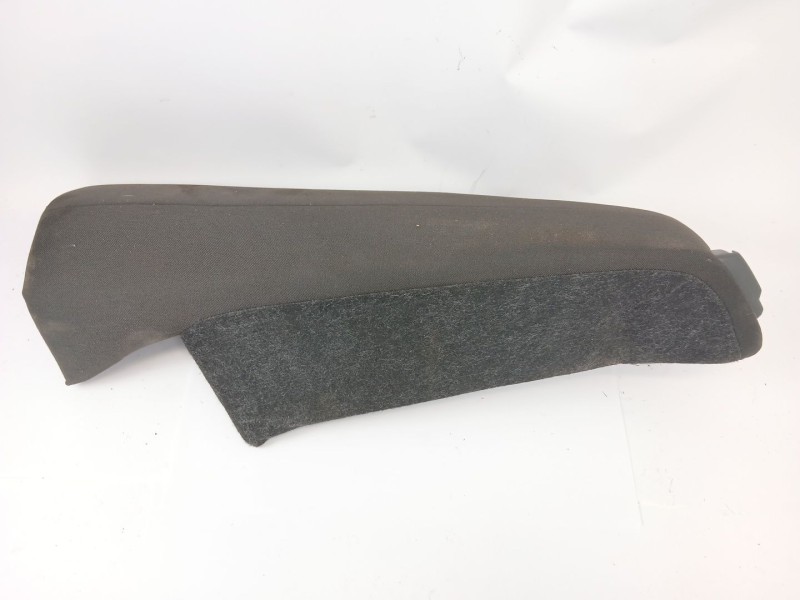 Recambio de moldura para opel insignia berlina edition referencia OEM IAM 13304991  