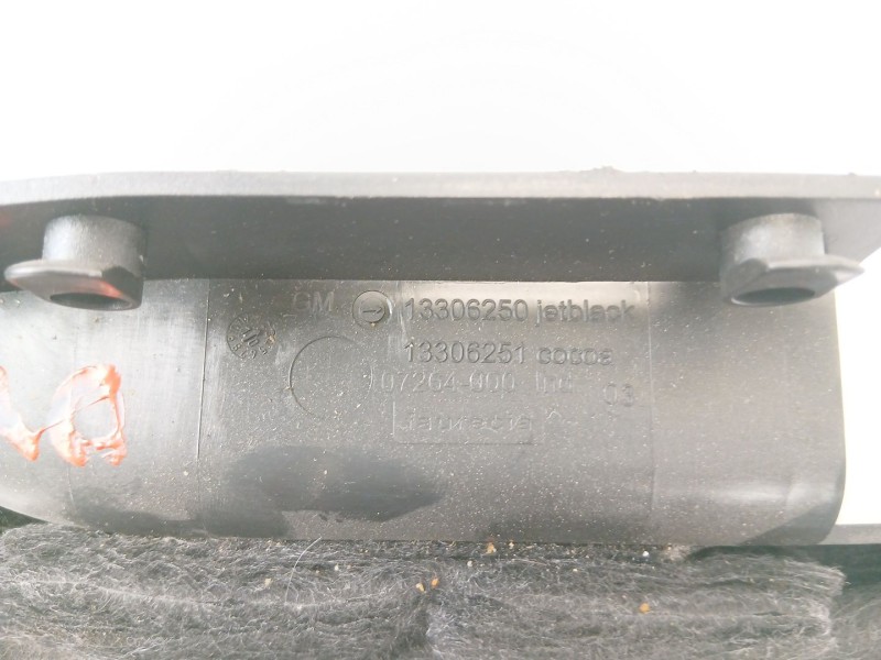 Recambio de moldura para opel insignia berlina edition referencia OEM IAM 13306250  