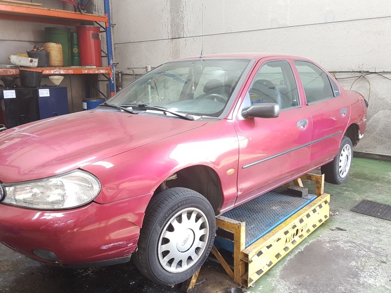 ford mondeo ii sedán (bfp) del año 1997