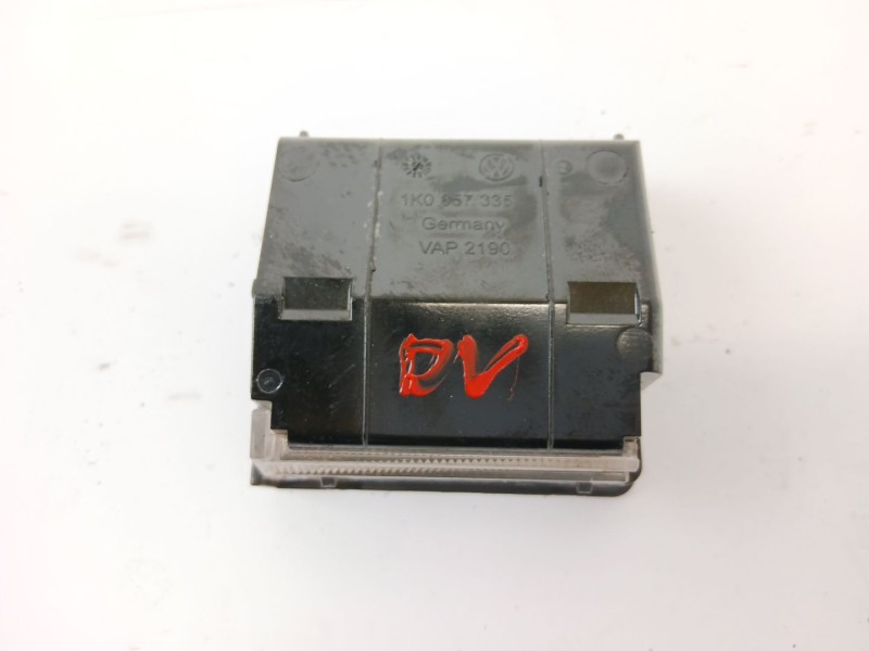 Recambio de cenicero para volkswagen golf v (1k1) 1.9 tdi referencia OEM IAM 1K0857335  
