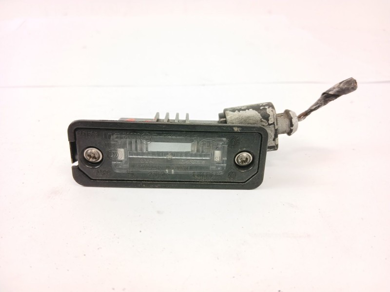 Recambio de piloto matricula para volkswagen golf v (1k1) 1.9 tdi referencia OEM IAM 1J6943021  